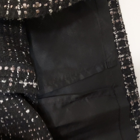 Brooks Brothers Black Wool Blend Tweed Pattern w/ Silver Gray Lined Skirt Size 4 - Picture 4 of 9